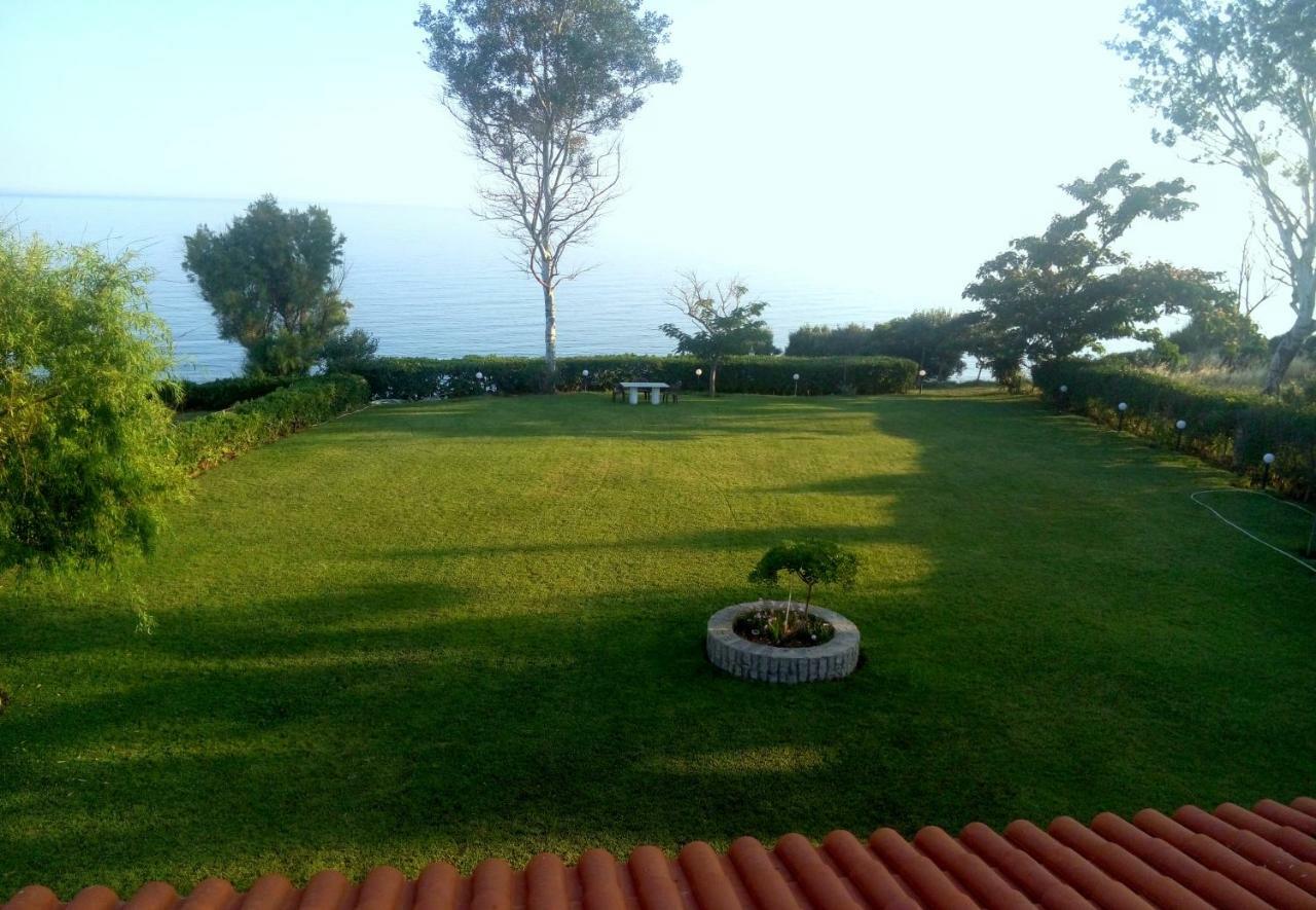 Villa Sea Esta Marónia Luaran gambar